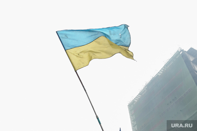 События на Майдане. Киев, флаг украины, майдан, киев, украина, баррикады, самооборона, улица грушевского