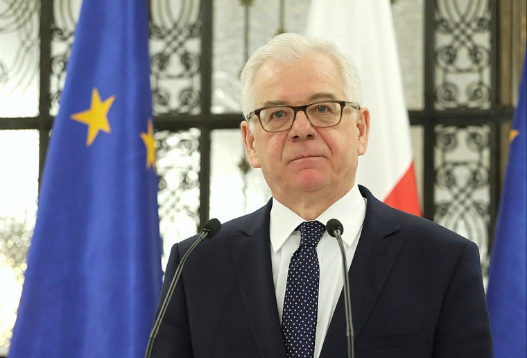 Глава МИД Польши заявил об увольнении сотрудников с советским образованием
