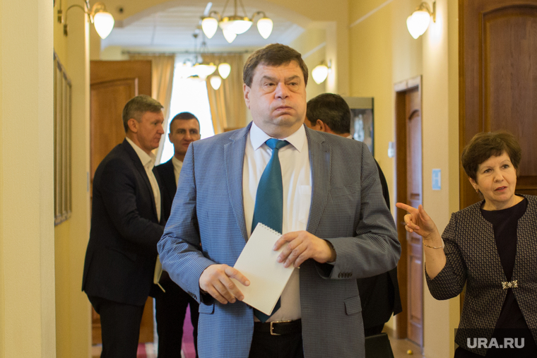 На месте и вице-губернатор Вадим Шумков, которому сплетники тоже не первый раз прочат увольнение