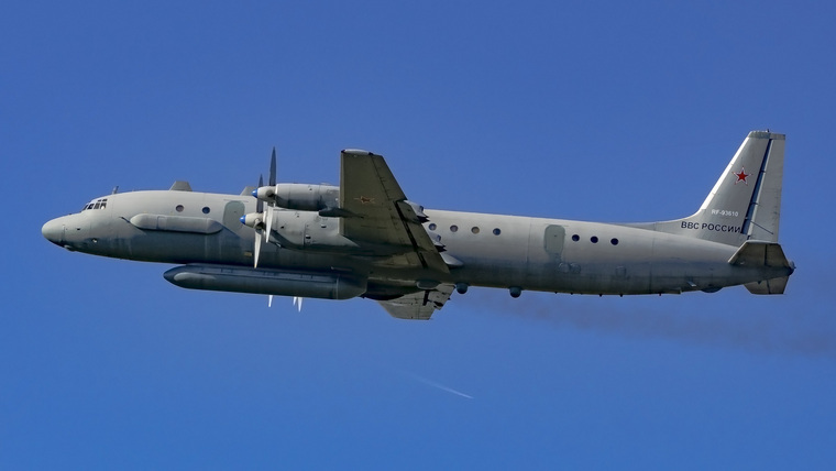 Российский самолет сбили в небе над Сирией в ночь на 18 сентября