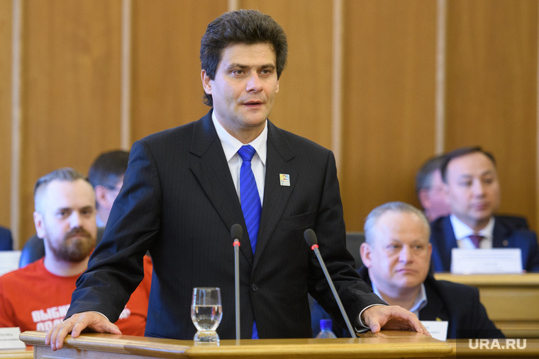 Высокинский выступил перед депутатами Екатеринбургской гордумы в новом качестве