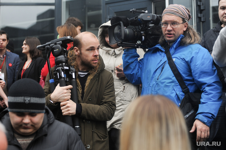 Алексей Навальный встретился с волонтерами своего штаба, выступил на митинге против Томинского ГОК и провел пресс-конференцию для журналистов. Челябинск, корреспонденты би-би-си