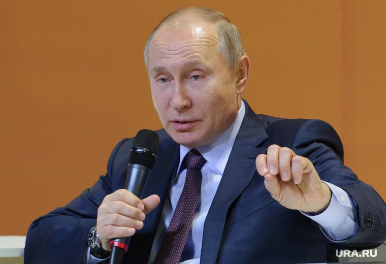 Визит Президента РФ Владимира Путина на "VI Всероссийский форум рабочей молодёжи". Екатеринбург, портрет, путин владимир