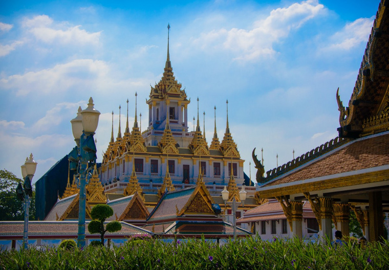 Королевство Таиланд привлекает множество туристов из разных стран