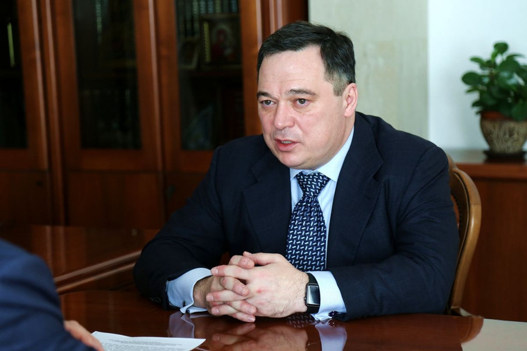 Ранее Баков заявлял, что готов договориться о реструктуризации долга во внесудебном порядке