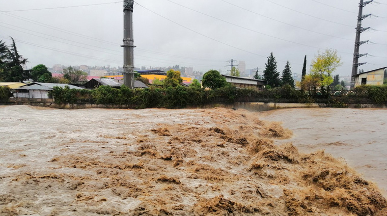 Кубань заливают аномальные ливни