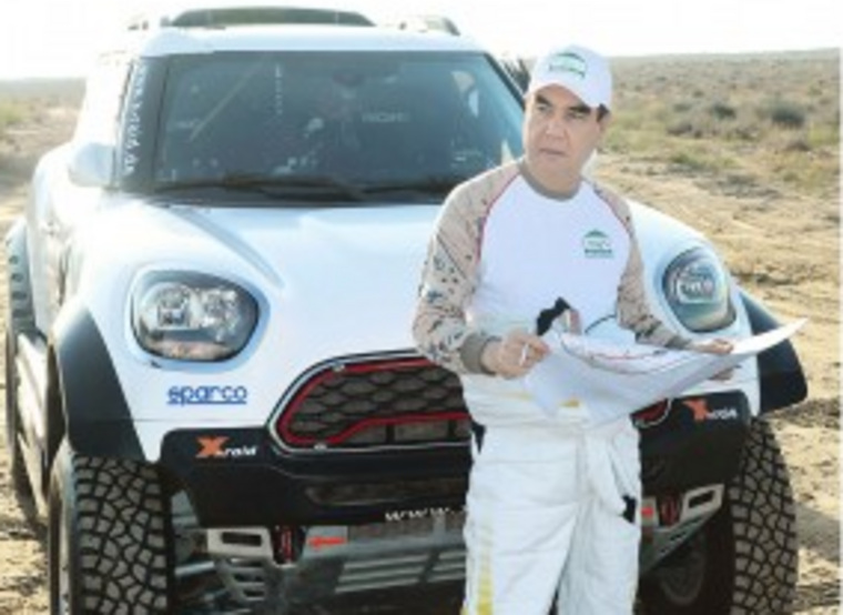 Бердымухамедов приобрел Mini Cooper за 520 тысяч евро, хотя переоборудовал его своими руками