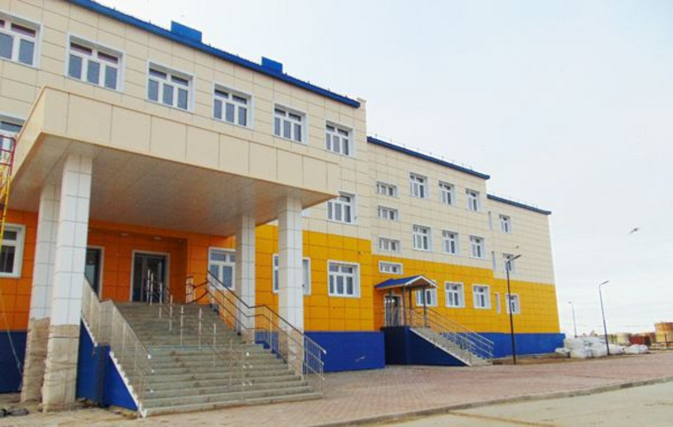 В этом году школа-интернат в Гыде переехала в новое здание, построенное за счет ПАО «НОВАТЭК»