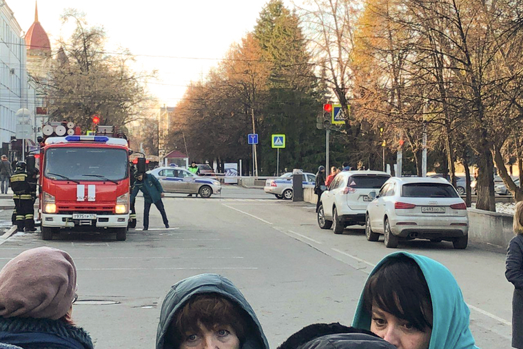 Эвакуация правительства Челябинской области, пожарная машина