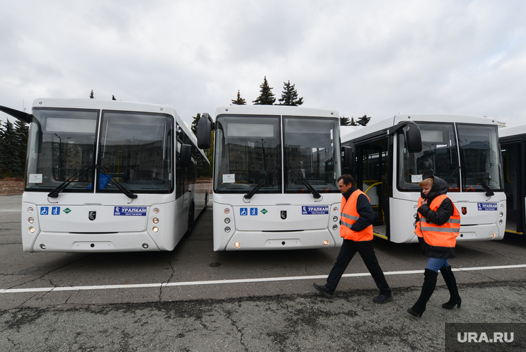Вручение новых автобусов OOO «Общественный городской транспорт». Челябинск, автобусы нефаз