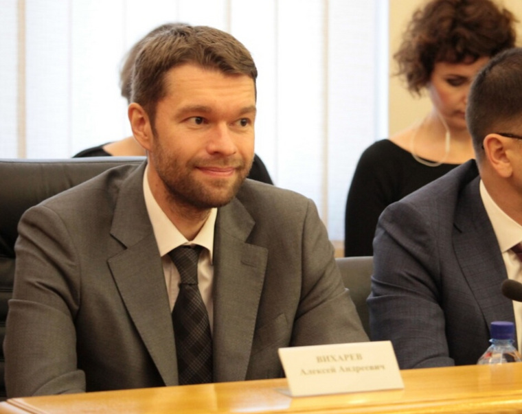 Алексей Вихарев использовал в парламентской работе бизнес-подход