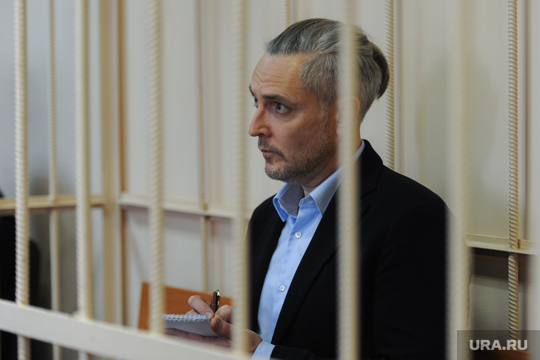 Суд по мере пресечения Станиславу Третьякову в суде центрального района. Челябинск, третьяков станислав