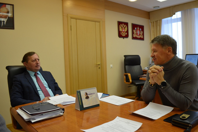 Креков с Исаевым обсудили самые разные темы