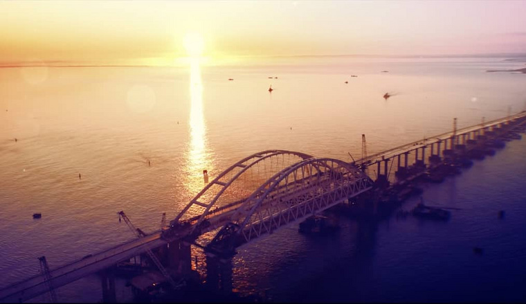 Украинские специалисты испугались «смещения» моста