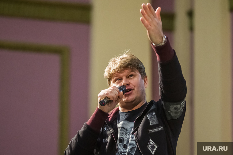 Дмитрий Губерниев. Встреча с фанатами. Тюмень.
, губерниев дмитрий