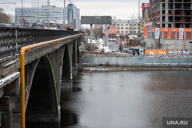 Макаровский мост. Екатеринбург, зима, макаровский мост, мост челюскинцев