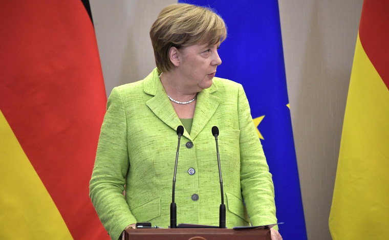 Инцидент в Керченском проливе Меркель обсудит с Путиным на саммите G20