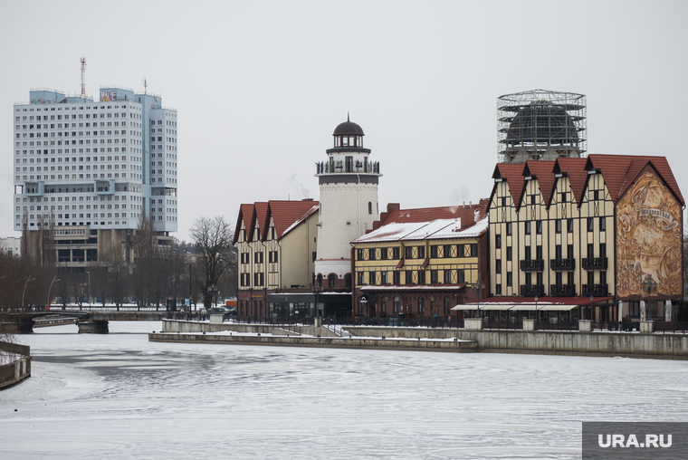 Виды Калининграда , снег, набережная, зима, калининград, дом советов, рыбацкий дворик