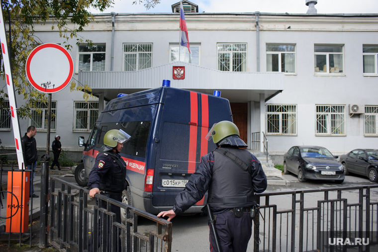 Мера пресечения по участникам  столкновения на Депутатской; со стороны цыган. Екатеринбург, следственный комитет, ленинский районный суд, ск рф