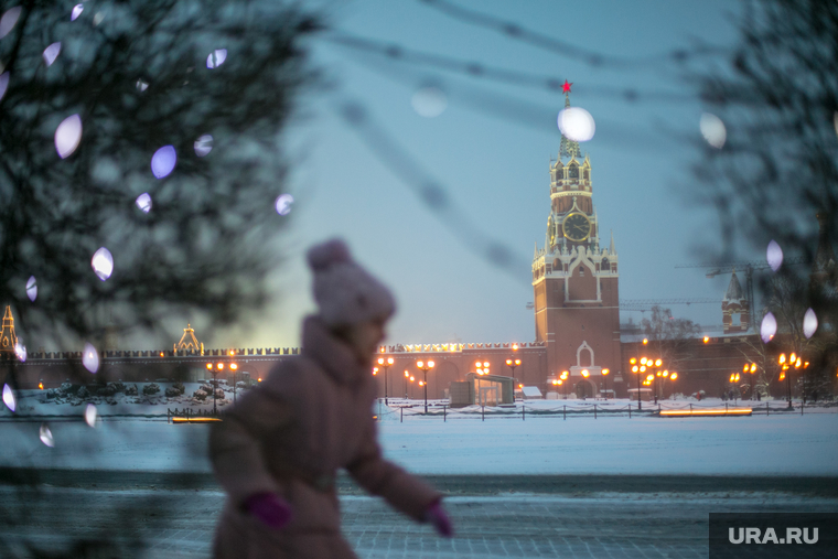 Новогодняя елка в Кремле. Москва, кремль, спасская башня