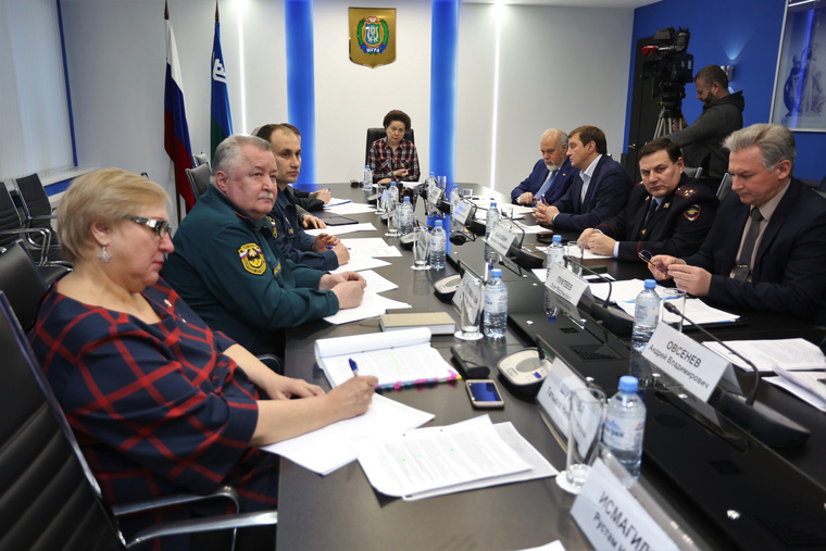 Губернатор провела заседание окружной комиссии по ЧС