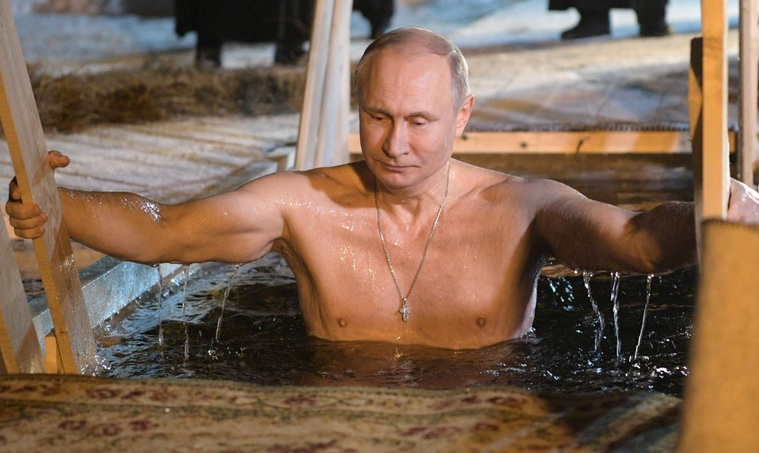 Путин присоединился к православной традиции (архивное фото)