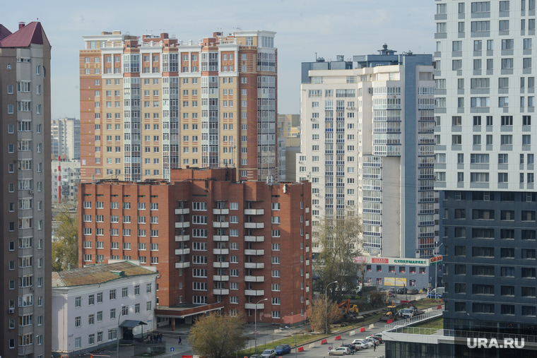 Строительство Екатеринбург-Арены, временная трибуна. Екатеринбург, жилые дома, вторичное жилье, новостройки