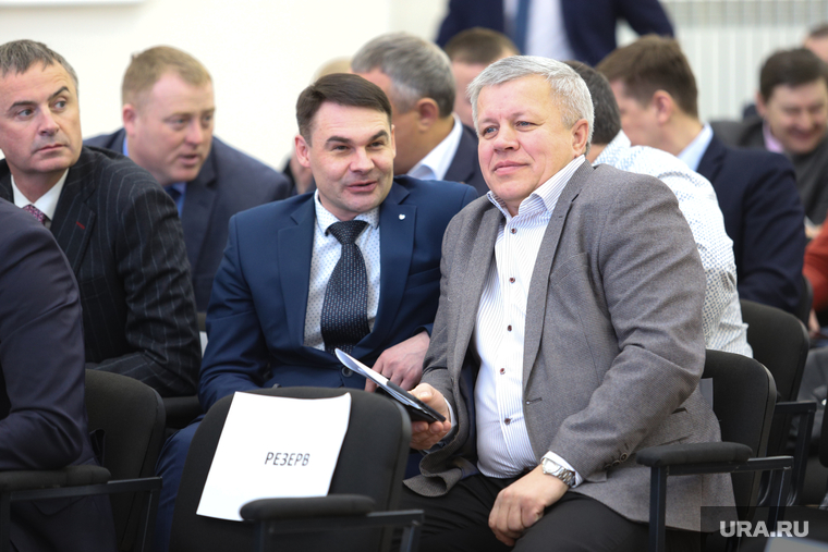 Владимир Казаков (справа) готов к зарубежным командировкам, чтобы устанавливать новые бизнес-контакты