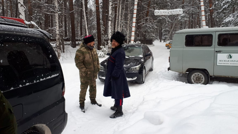 Въезд на автодром перекрыли казаки