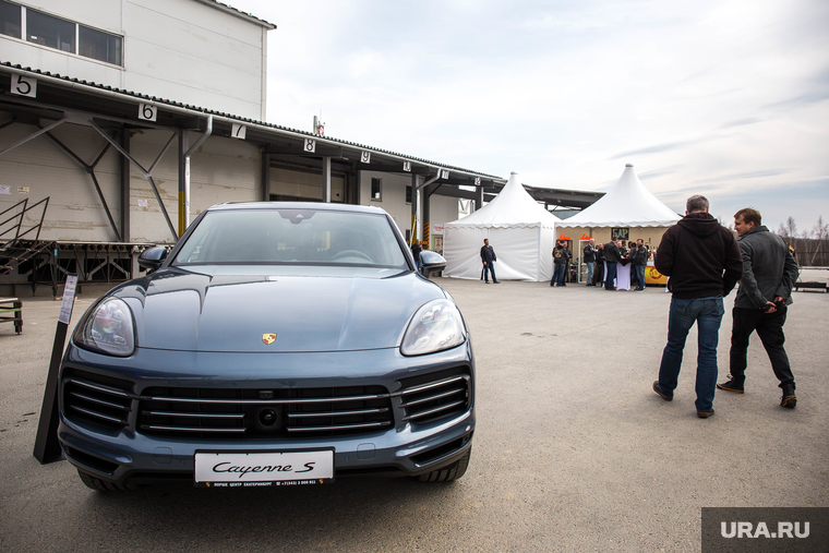 Открытие сезона Harley-Davidson. Екатеринбург, порше, автомобиль, porshe