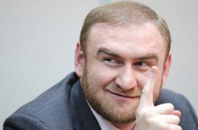 Сотрудников вызвали в Москву в рамках расследования дела сенатора и его отца