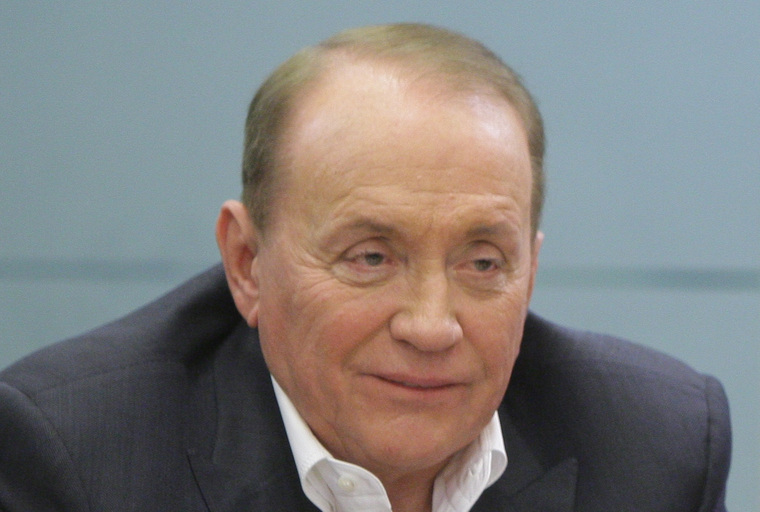 Здоровье Маслякова в порядке, уверяет его супруга