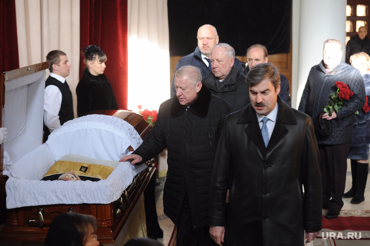 Похороны Вадима Соловьева, экс-губернатора Челябинской области. Челябинск, необр