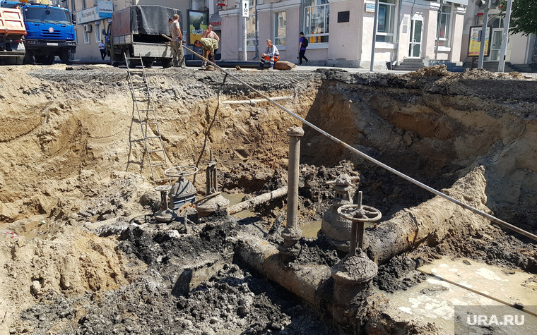 Виды Кургана, ремонт дороги, раскопки, водопроводные трубы