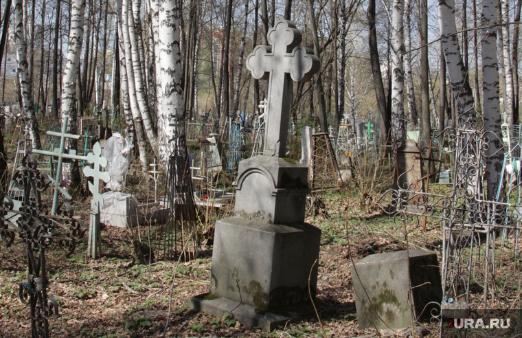 Осень жанровые фотографии Пермь, кладбище