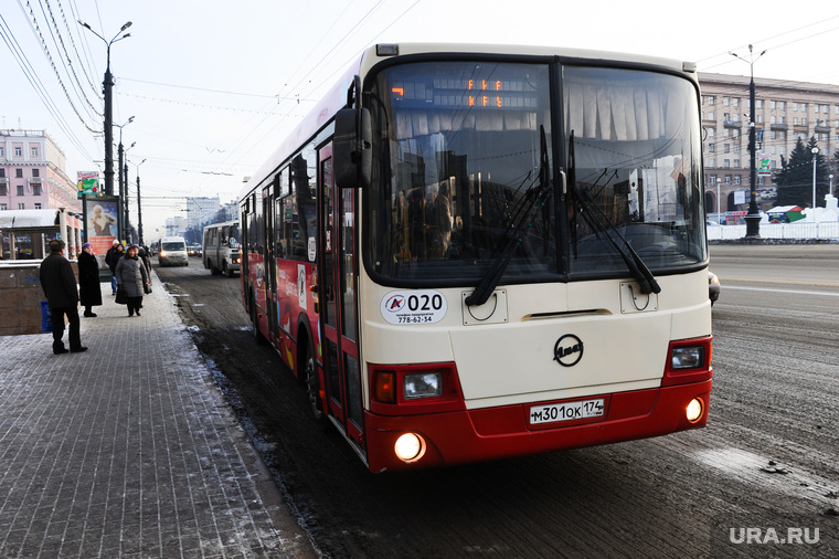 Автобусы. Челябинск., остановка, автобус