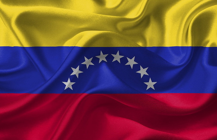 Из Венесуэлы бегут дипломаты