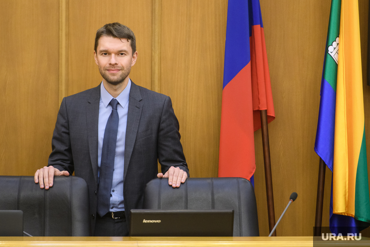 Внеочередная консультация депутатов ЕГД по вопросу повышения заработной платы мэру города и его заместителям. Екатеринбург, вихарев алексей