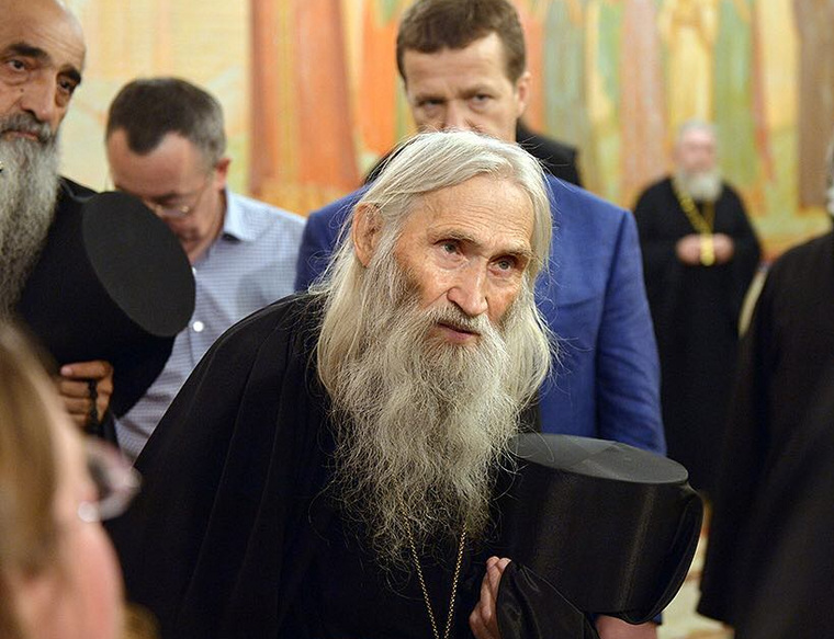 Местом для установки статуи старец Илий выбрал Владивосток