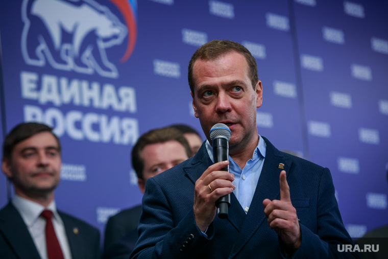 Праймериз Единой России. Москва, портрет, медведев дмитрий