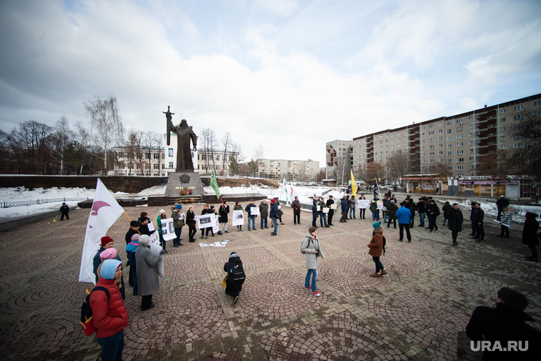 Митинг прошел на площади Обороны