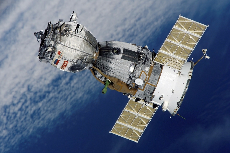 Открытая лицензия 15.07.2015. Наука., космос, спутник, наука