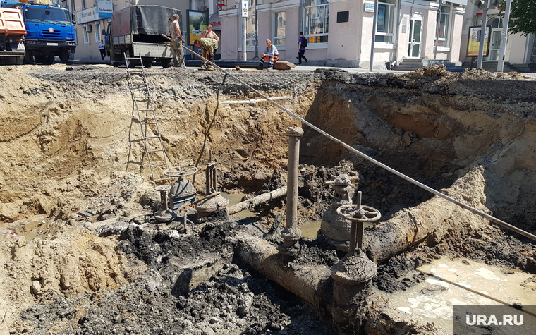 Виды Кургана, ремонт дороги, раскопки, водопроводные трубы