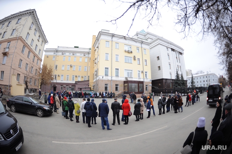 Так много дольщиков к правительству области еще не приходило