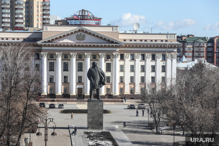 Здания тюмени. Тюмень здание правительства. Здание правительства Тюменской области. Правительство Тюменской области (Тюмень). Администрация Тюменской области.