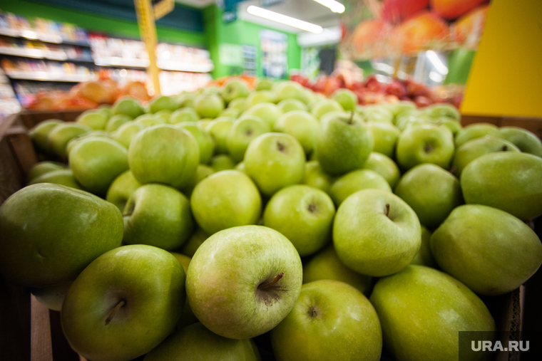 Открытие супермаркета «Перекресток». Екатеринбург, продуктовый магазин, фрукты, яблоки