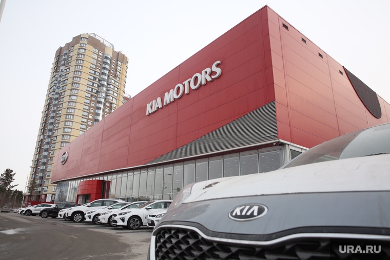 Автосалон KIA на улице Киртбая. Сургут, автосалон, kia motors