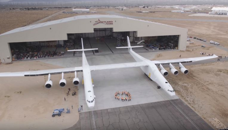 Самый большой в мире самолет будет использоваться как платформа для ракет