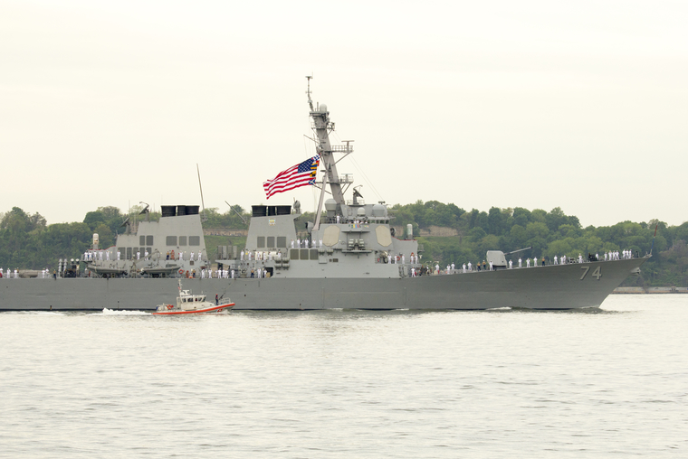 Клипарт depositphotos.com, море, американский флаг, военный корабль, эсминец сша