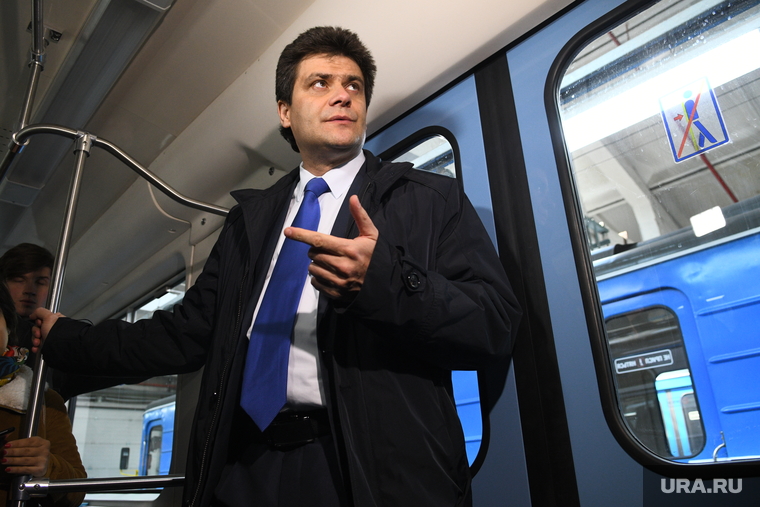 Александр Высокинский посмотрел на новые вагоны метро